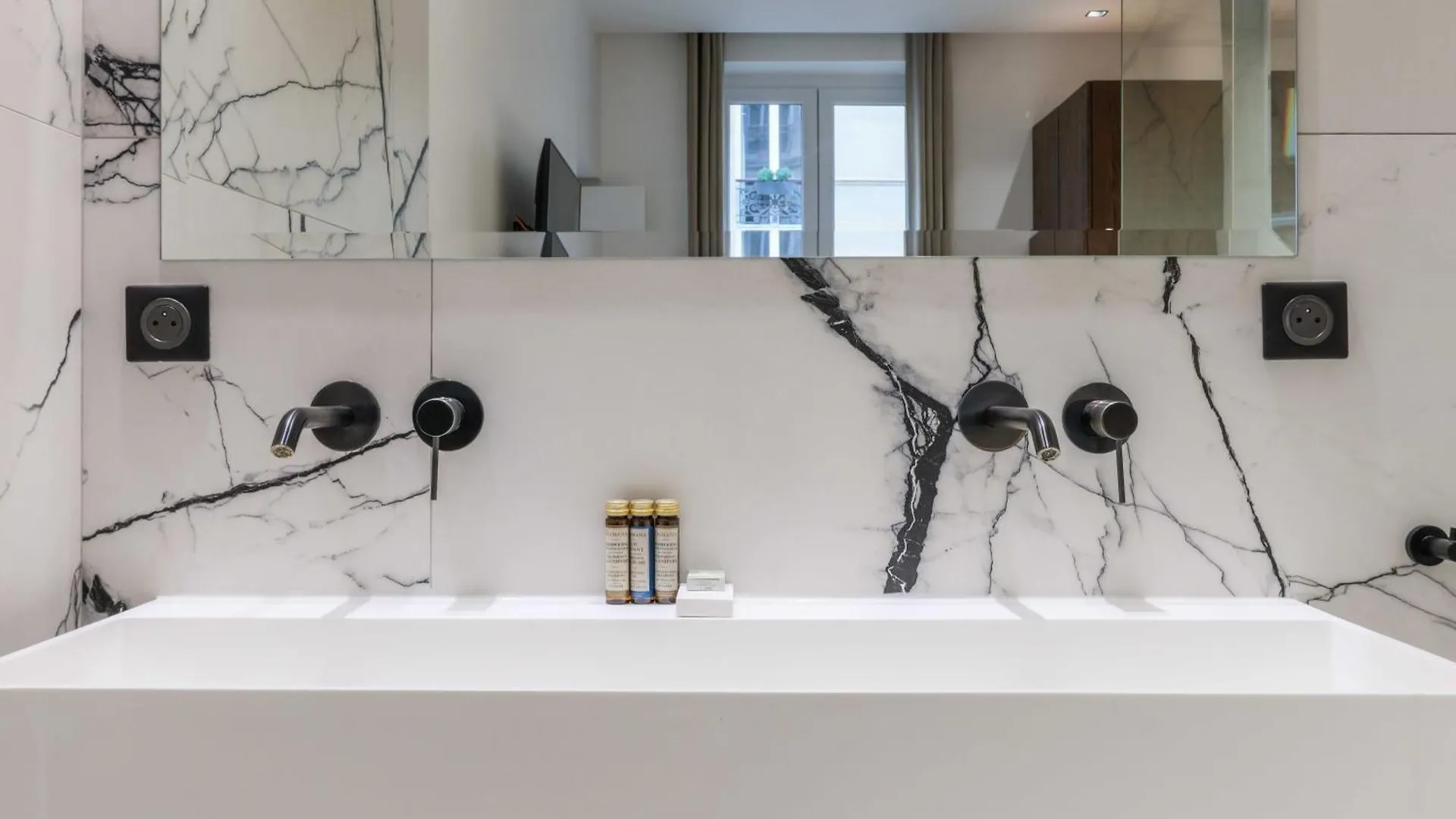 Perfect For Exploring - 2br-6p - Center Of Apartment Paris